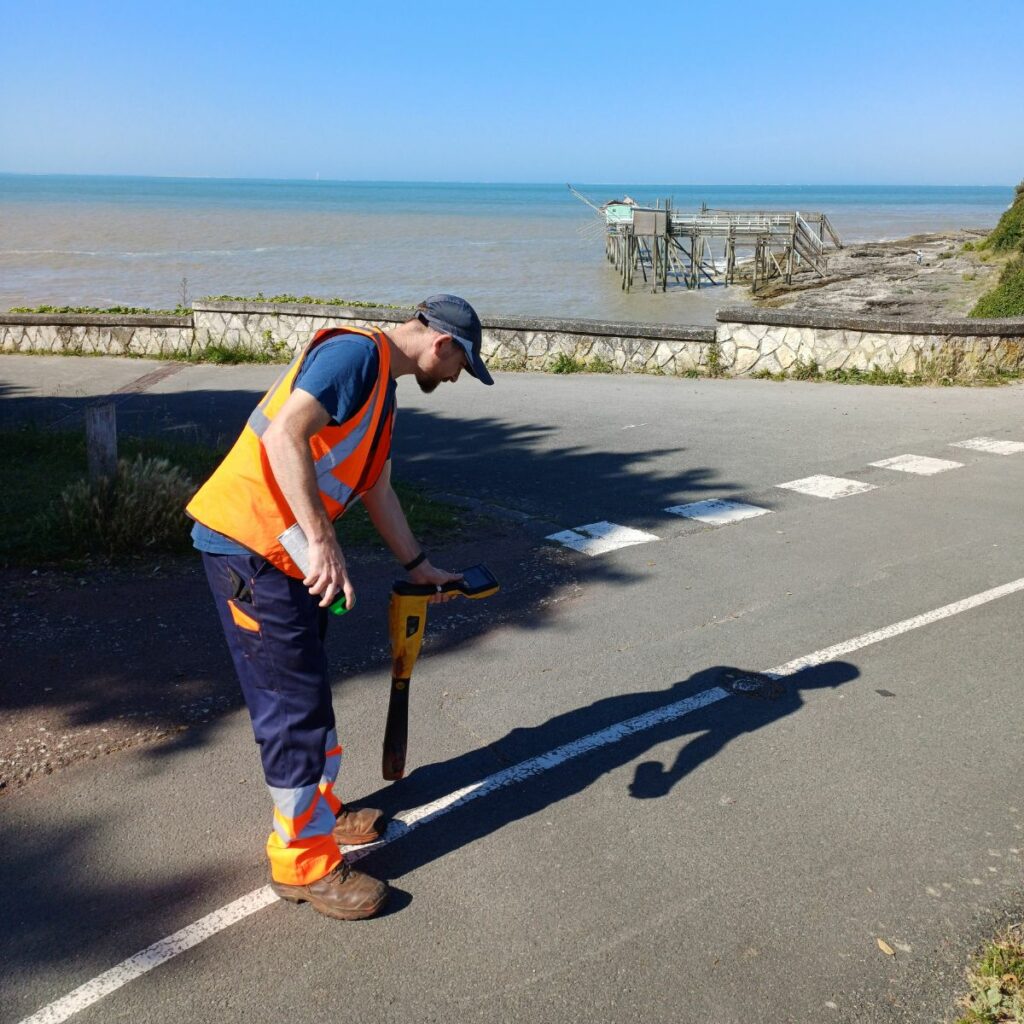 Détection au bord du littoral de Saint-Palais-Sur-Mer