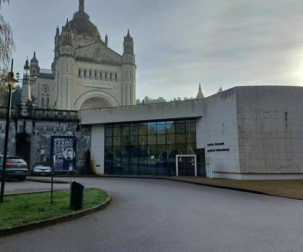 Chantier la Basilique Sainte-Thérèse de Lisieux