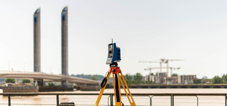 Station Totale Robotisée pour de la topographie